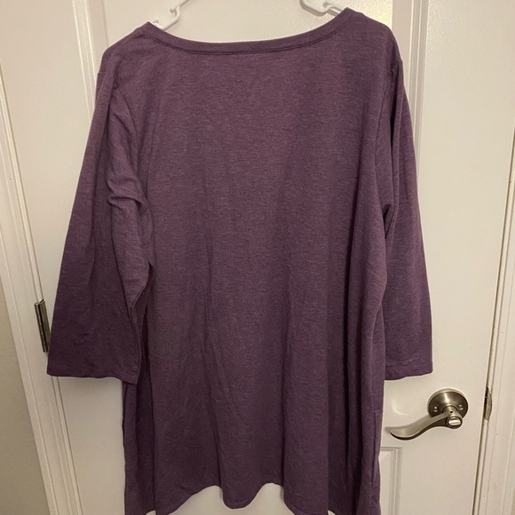 ๐ Womens Solid V Neck Purple Tops Size 2X - Picture 3 of 3